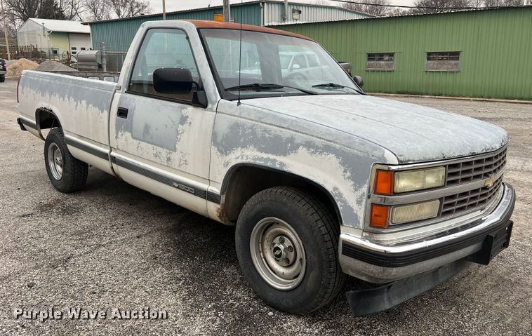 image for item MM9279 1990 Chevrolet Cheyenne 1500  pickup truck