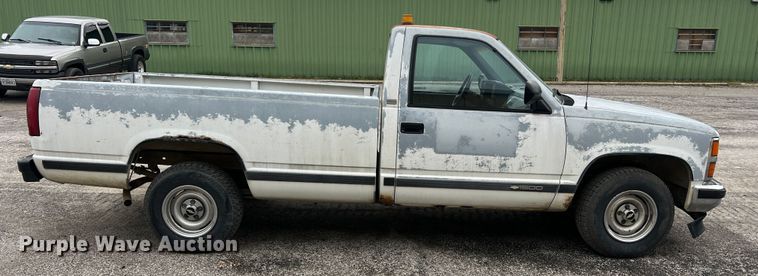 image for item MM9279 1990 Chevrolet Cheyenne 1500  pickup truck