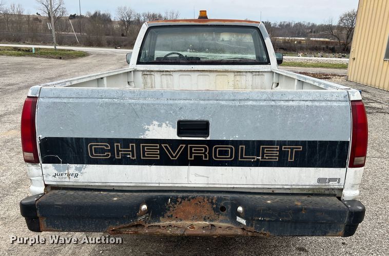 image for item MM9279 1990 Chevrolet Cheyenne 1500  pickup truck