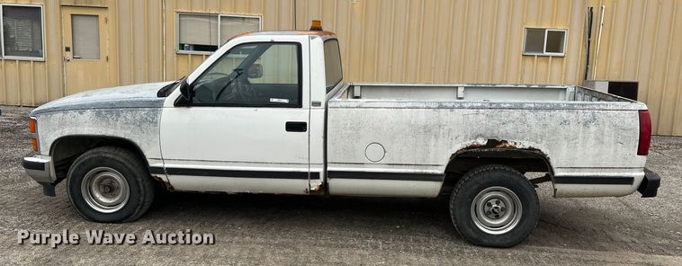 image for item MM9279 1990 Chevrolet Cheyenne 1500  pickup truck
