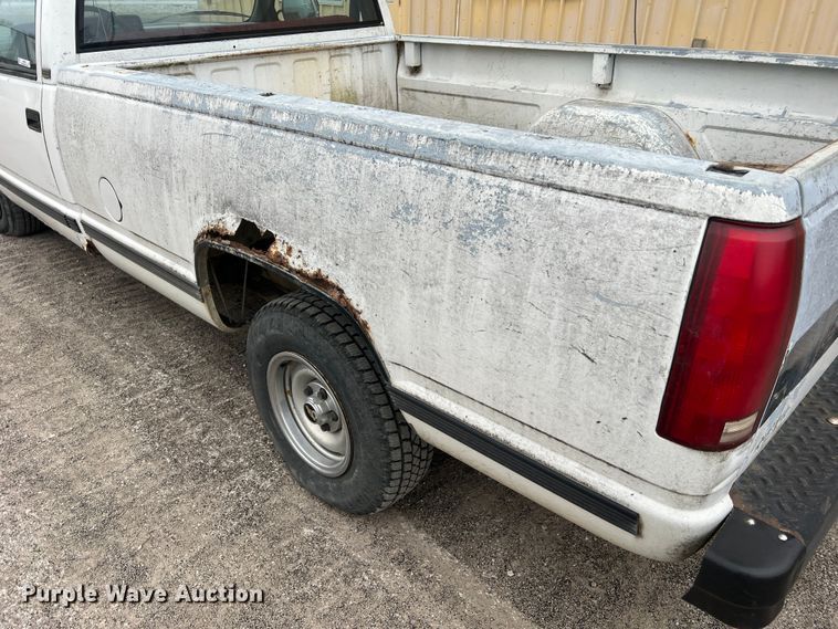 image for item MM9279 1990 Chevrolet Cheyenne 1500  pickup truck