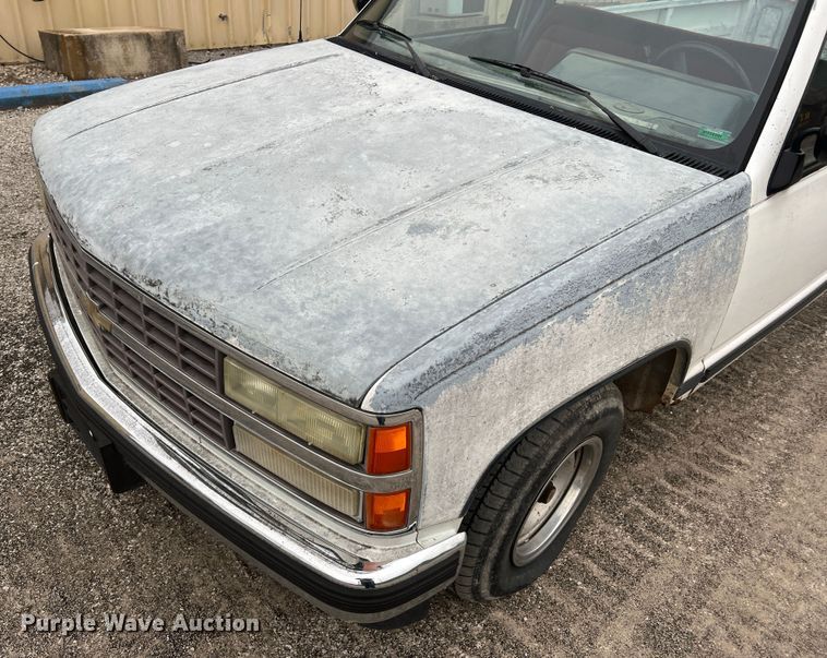 image for item MM9279 1990 Chevrolet Cheyenne 1500  pickup truck