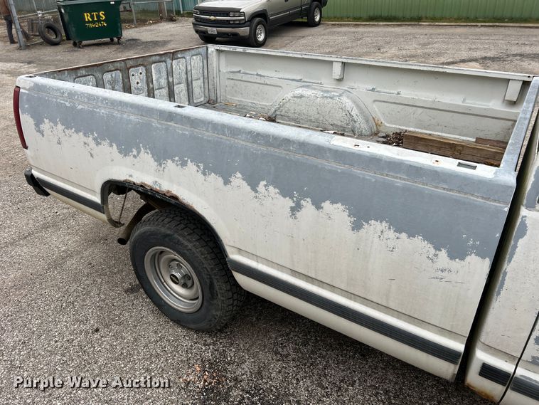 image for item MM9279 1990 Chevrolet Cheyenne 1500  pickup truck