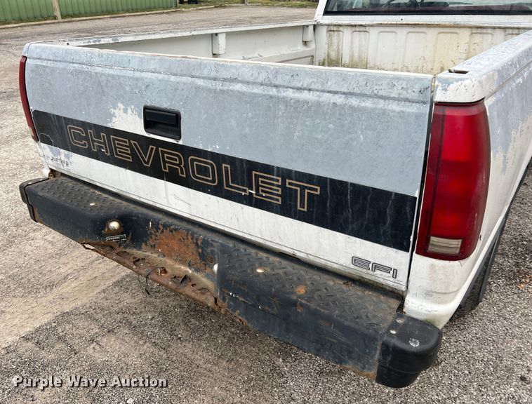 image for item MM9279 1990 Chevrolet Cheyenne 1500  pickup truck