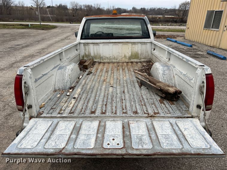 image for item MM9279 1990 Chevrolet Cheyenne 1500  pickup truck