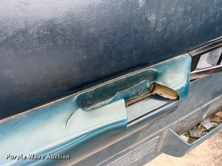 image for item MM9279 1990 Chevrolet Cheyenne 1500  pickup truck