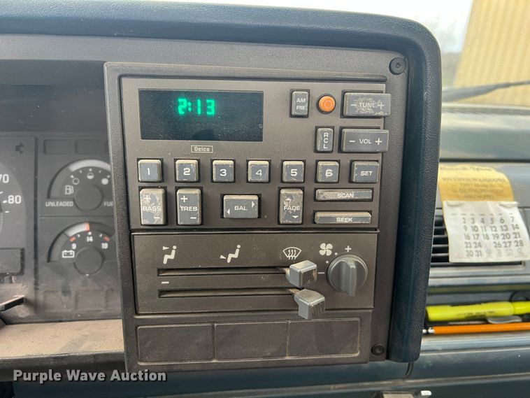 image for item MM9279 1990 Chevrolet Cheyenne 1500  pickup truck