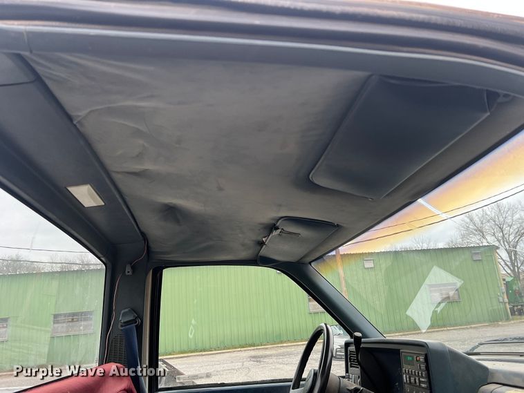 image for item MM9279 1990 Chevrolet Cheyenne 1500  pickup truck