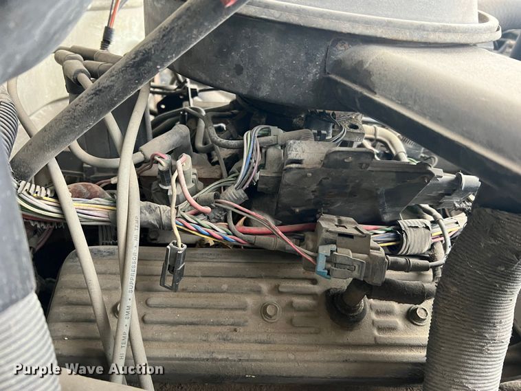 image for item MM9279 1990 Chevrolet Cheyenne 1500  pickup truck