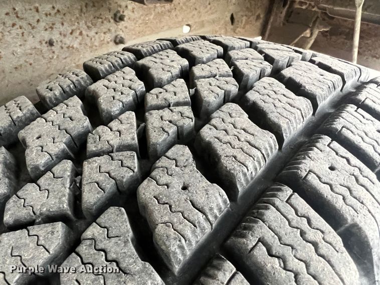 image for item MM9279 1990 Chevrolet Cheyenne 1500  pickup truck