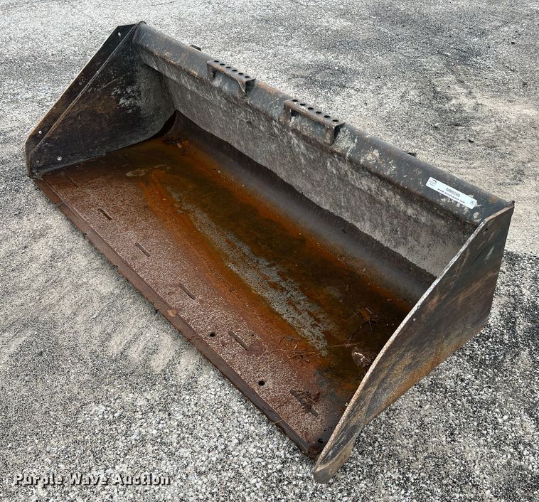 image for item MM9280 Bobcat 74HD C-1  skid steer bucket
