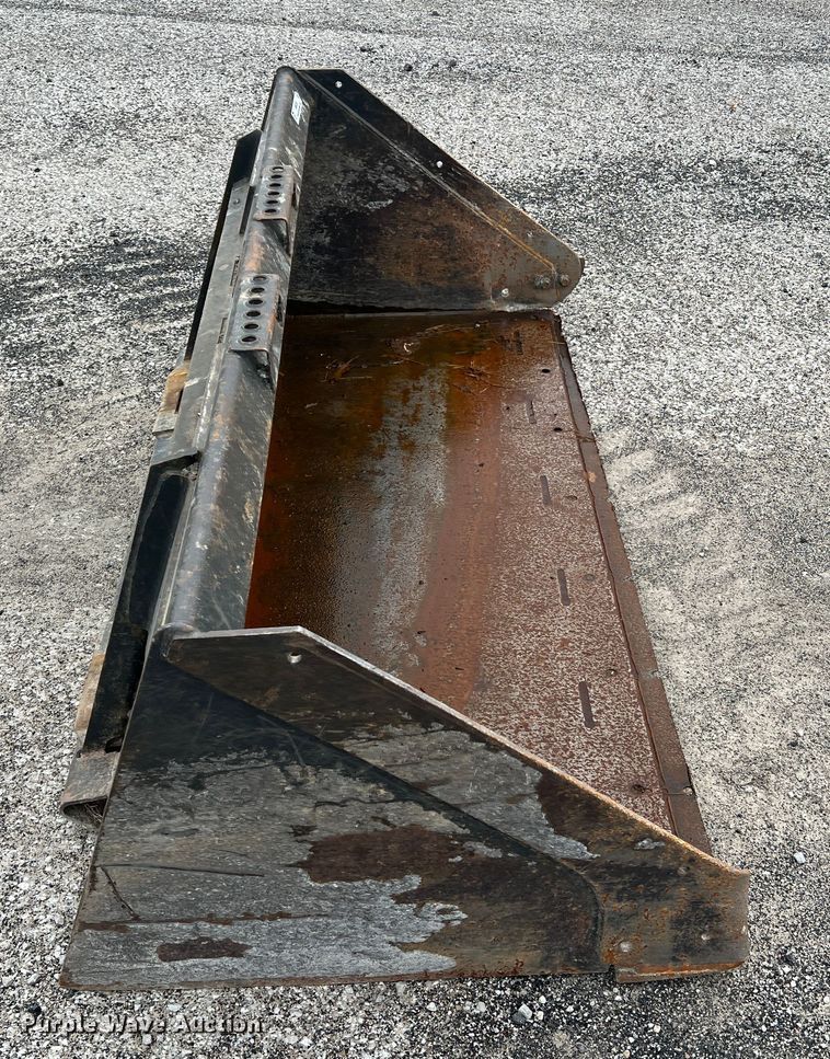 image for item MM9280 Bobcat 74HD C-1  skid steer bucket