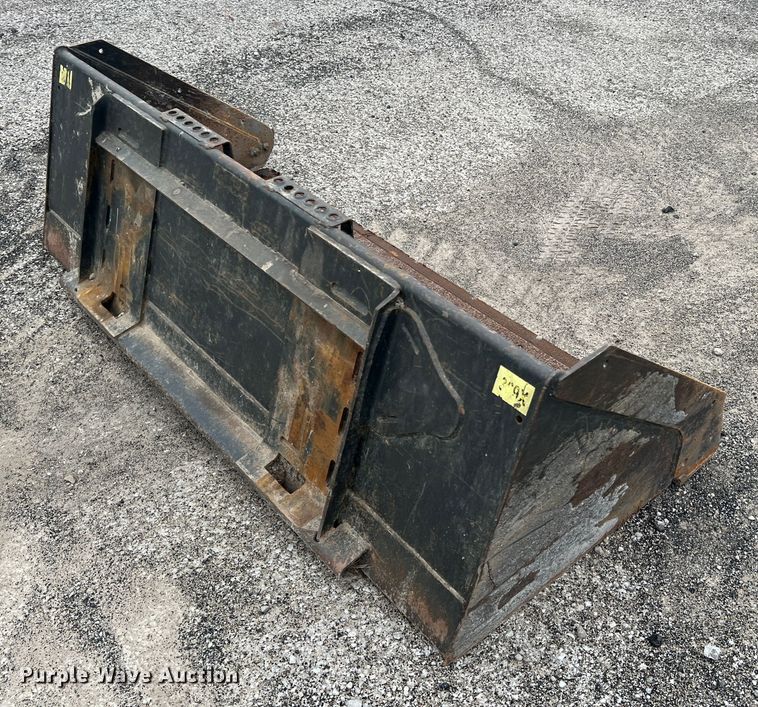 image for item MM9280 Bobcat 74HD C-1  skid steer bucket