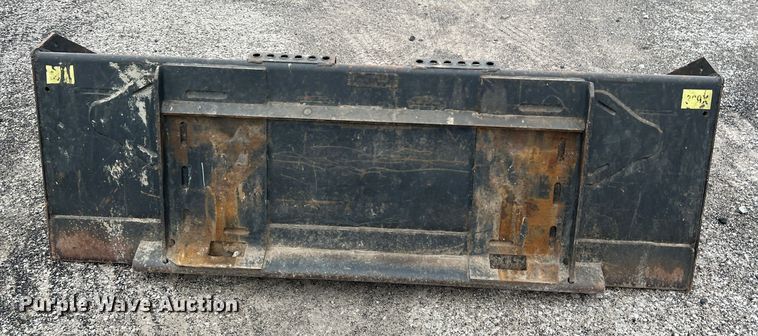 image for item MM9280 Bobcat 74HD C-1  skid steer bucket