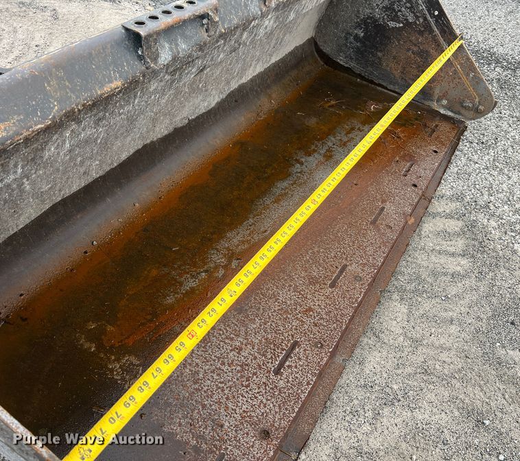 image for item MM9280 Bobcat 74HD C-1  skid steer bucket