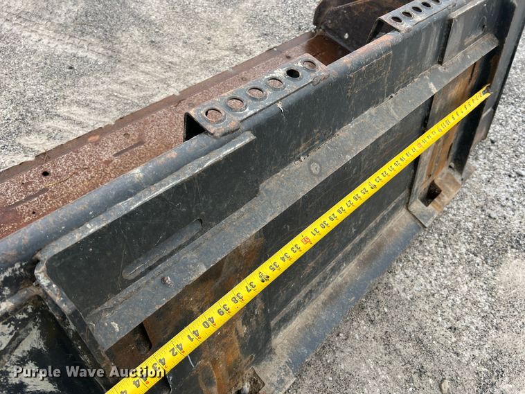 image for item MM9280 Bobcat 74HD C-1  skid steer bucket