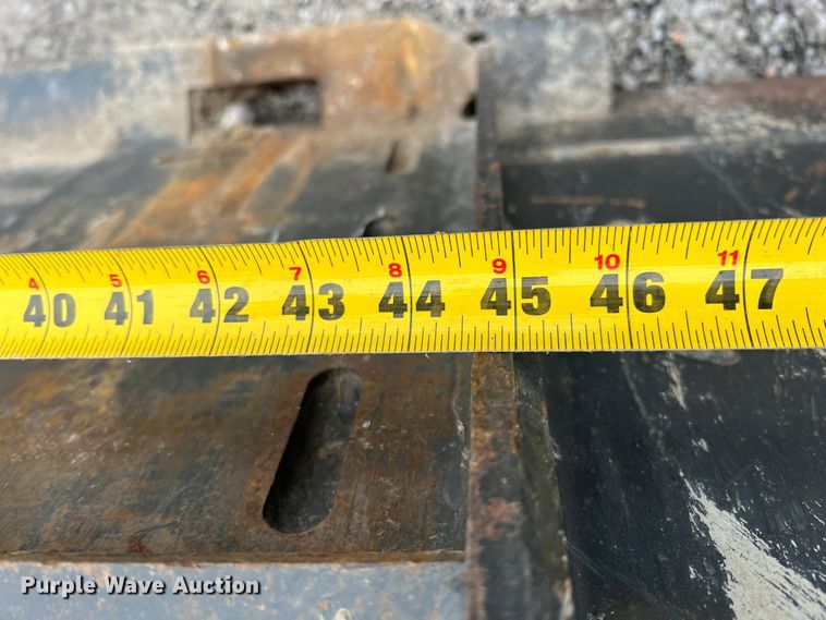 image for item MM9280 Bobcat 74HD C-1  skid steer bucket