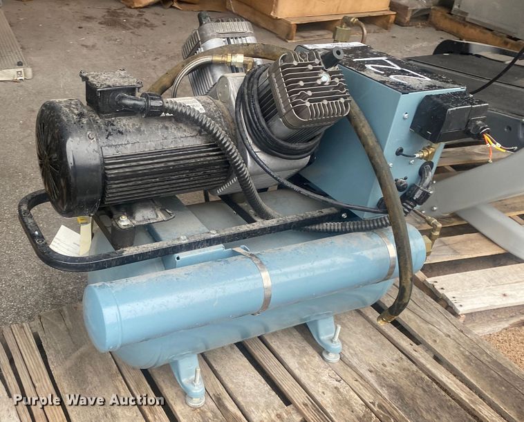 image for item MM9672 Air Techniques AirStar 21  air compressor