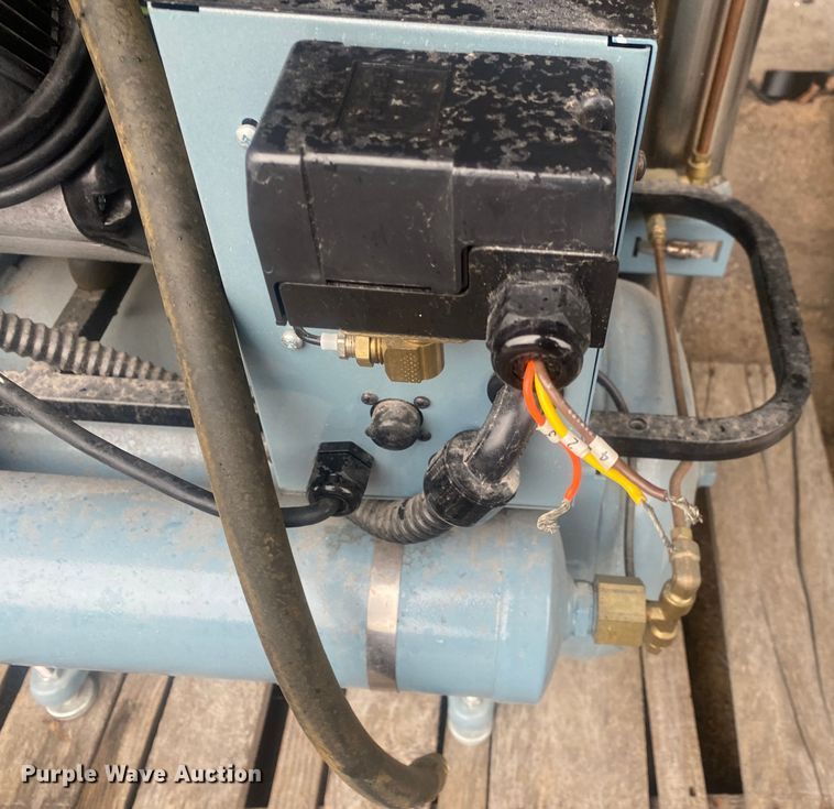 image for item MM9672 Air Techniques AirStar 21  air compressor