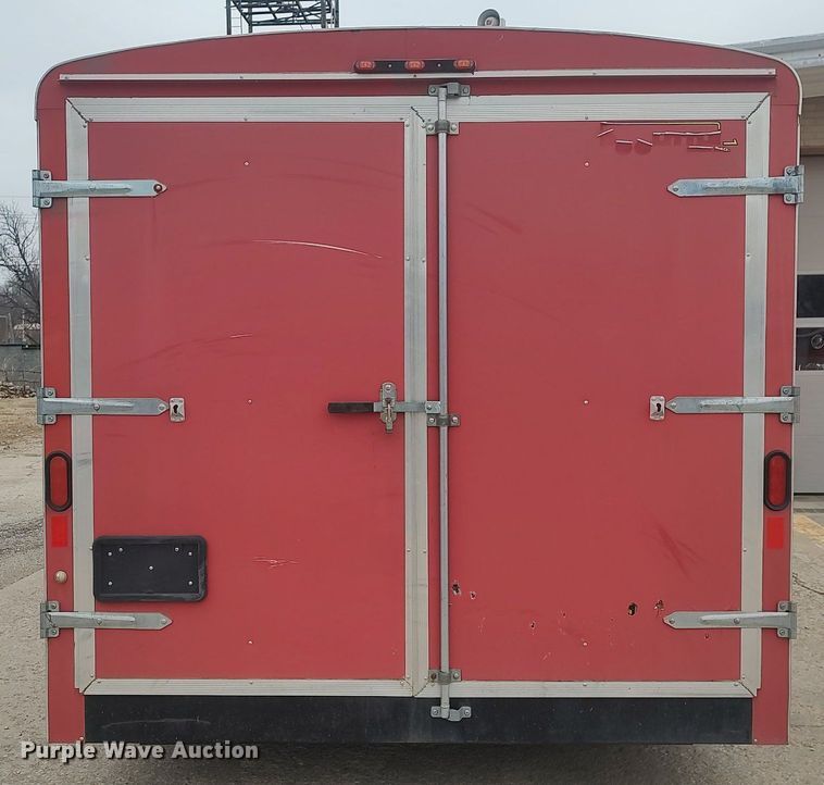 image for item MM9924 2005 Doolittle  enclosed cargo trailer