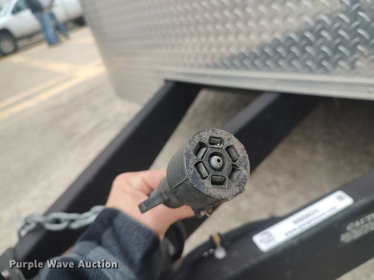 image for item MM9924 2005 Doolittle  enclosed cargo trailer