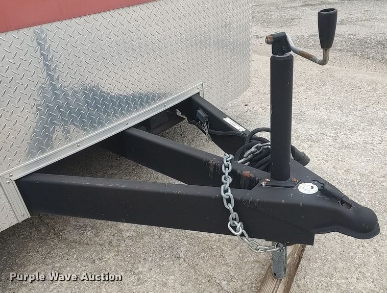 image for item MM9924 2005 Doolittle  enclosed cargo trailer