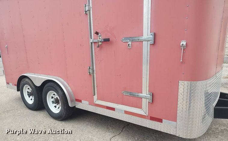 image for item MM9924 2005 Doolittle  enclosed cargo trailer