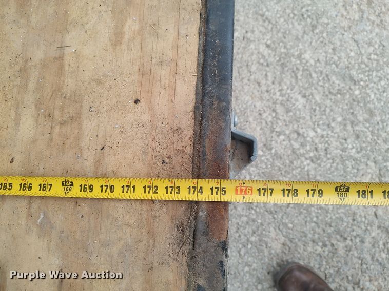 image for item MM9924 2005 Doolittle  enclosed cargo trailer