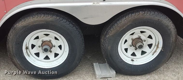 image for item MM9924 2005 Doolittle  enclosed cargo trailer