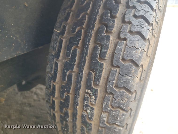 image for item MM9924 2005 Doolittle  enclosed cargo trailer