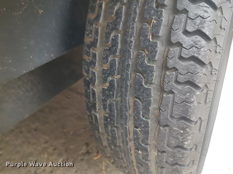 image for item MM9924 2005 Doolittle  enclosed cargo trailer