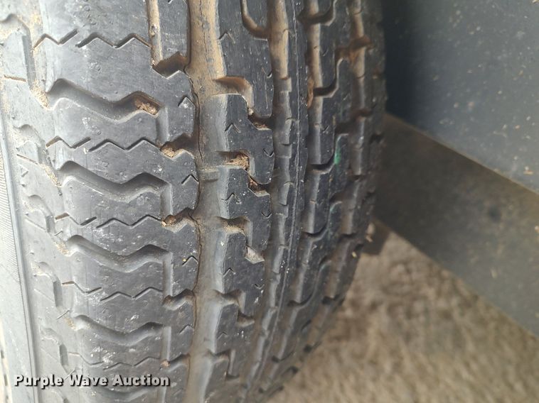 image for item MM9924 2005 Doolittle  enclosed cargo trailer