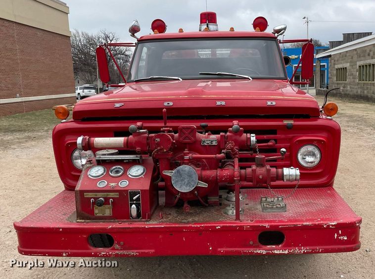 image for item MP9242 1967 Ford F750  pumper fire truck