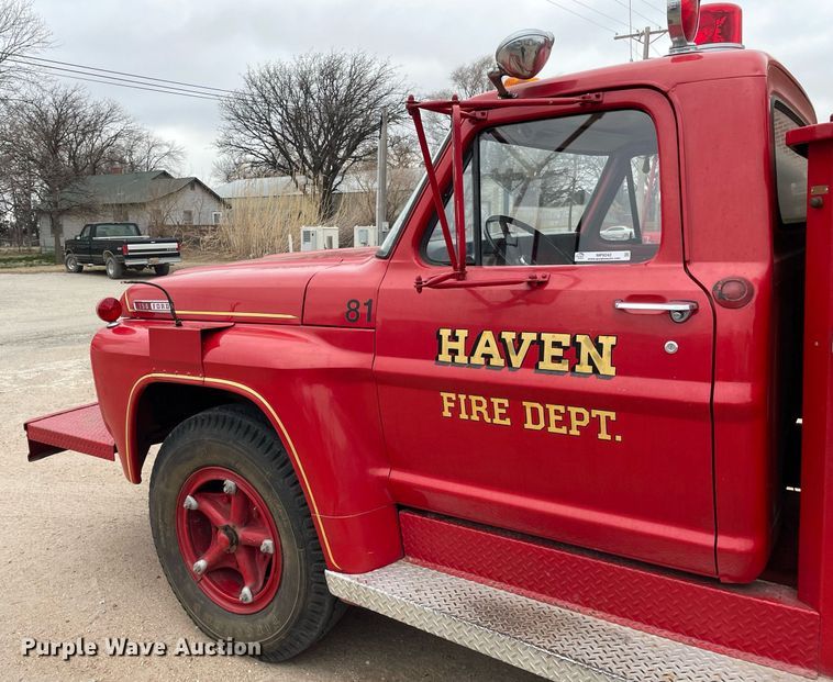 image for item MP9242 1967 Ford F750  pumper fire truck