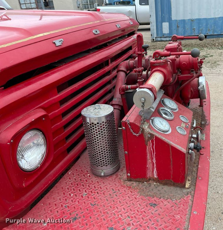 image for item MP9242 1967 Ford F750  pumper fire truck