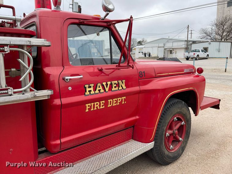 image for item MP9242 1967 Ford F750  pumper fire truck