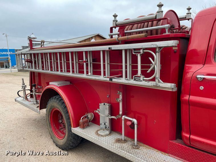 image for item MP9242 1967 Ford F750  pumper fire truck