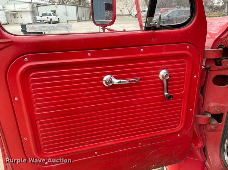 image for item MP9242 1967 Ford F750  pumper fire truck