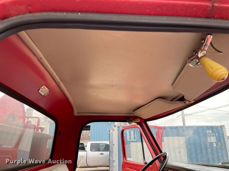 image for item MP9242 1967 Ford F750  pumper fire truck