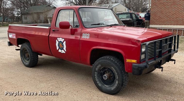 image for item MP9243 1984 Chevrolet Custom Deluxe 30  pickup truck