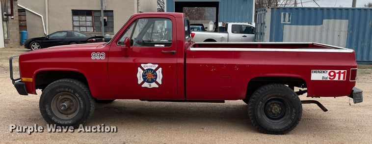 image for item MP9243 1984 Chevrolet Custom Deluxe 30  pickup truck