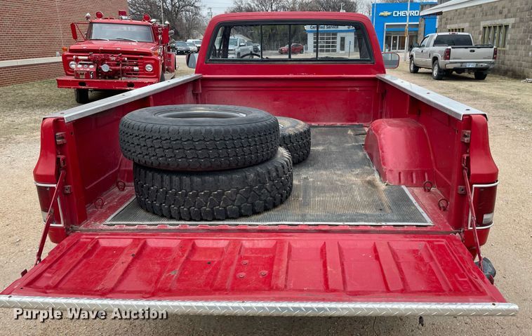 image for item MP9243 1984 Chevrolet Custom Deluxe 30  pickup truck