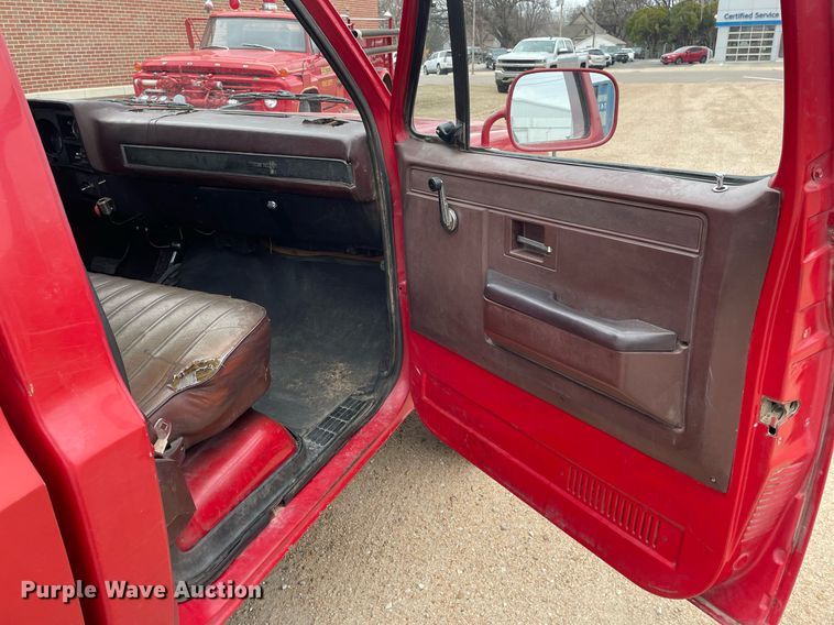 image for item MP9243 1984 Chevrolet Custom Deluxe 30  pickup truck