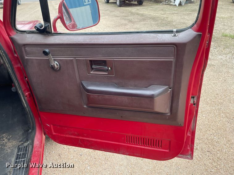 image for item MP9243 1984 Chevrolet Custom Deluxe 30  pickup truck