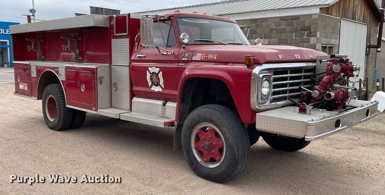 image for item MP9245 1979 Ford F700  pumper fire truck