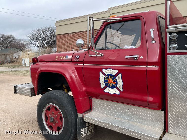 image for item MP9245 1979 Ford F700  pumper fire truck