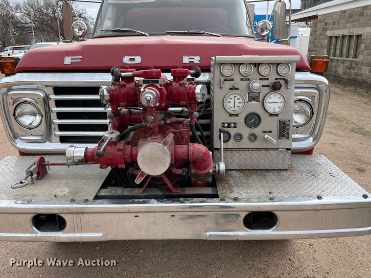 image for item MP9245 1979 Ford F700  pumper fire truck