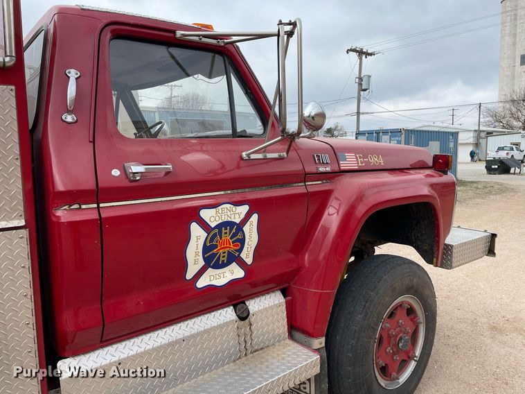 image for item MP9245 1979 Ford F700  pumper fire truck