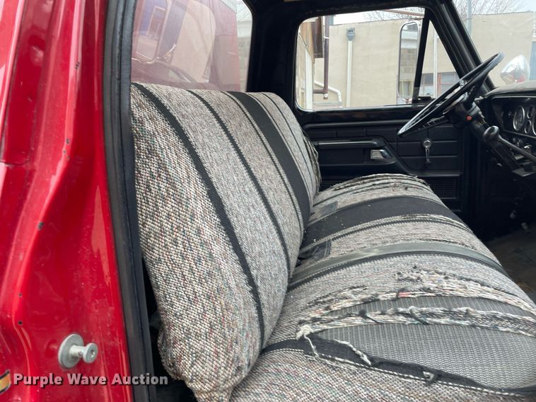 image for item MP9245 1979 Ford F700  pumper fire truck