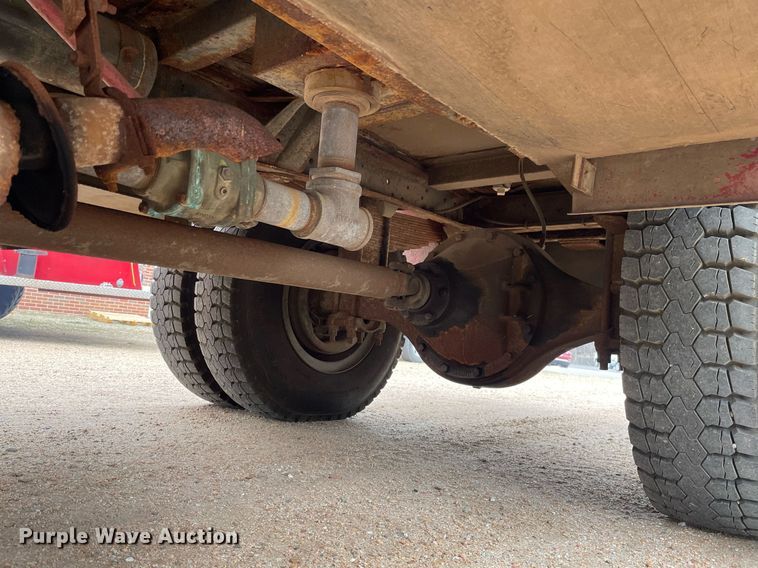 image for item MP9245 1979 Ford F700  pumper fire truck